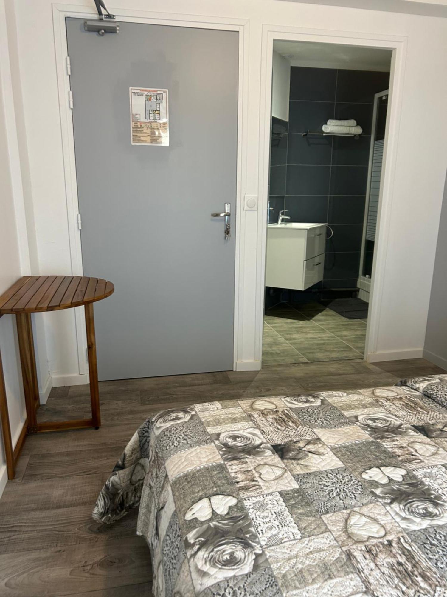 Hotel St Charles Rambouillet Buitenkant foto