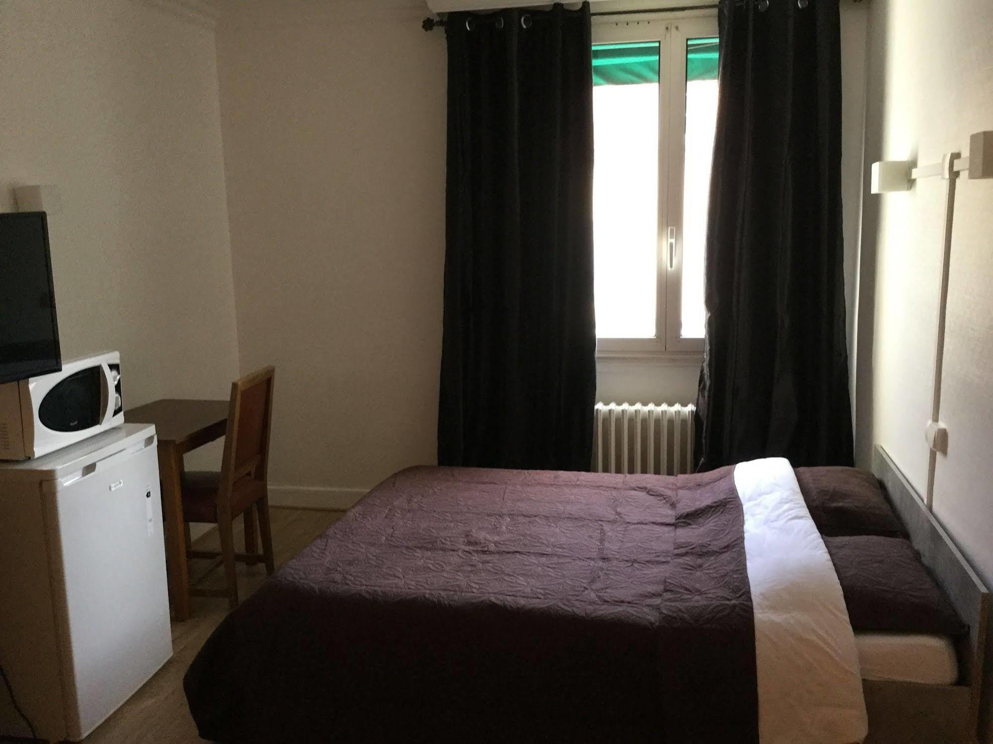 Hotel St Charles Rambouillet Buitenkant foto